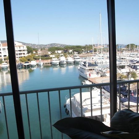 Bel Appartement Vue Mer Cogolin Buitenkant foto