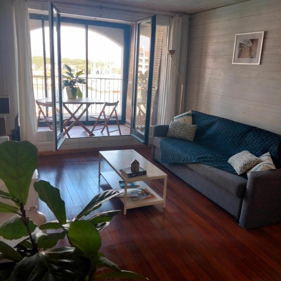 Bel Appartement Vue Mer Cogolin Buitenkant foto